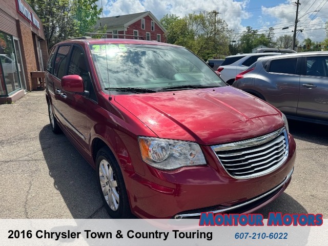 2016 Chrysler Town & Country Touring