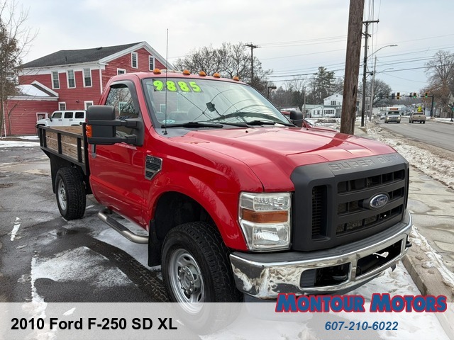 2010 Ford F-250 Super Duty XL's photo